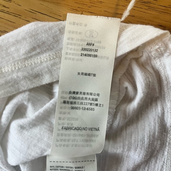 Hollister Lot Of 2 Zip Up Hoodie & Long Sleeved Shirt Pink/white SZ medium - Picture 8 of 12